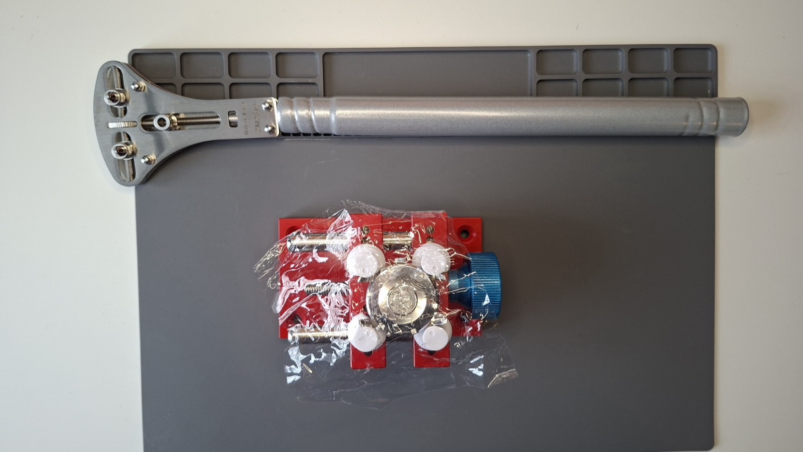Case opener with a long breaker bar on the handle